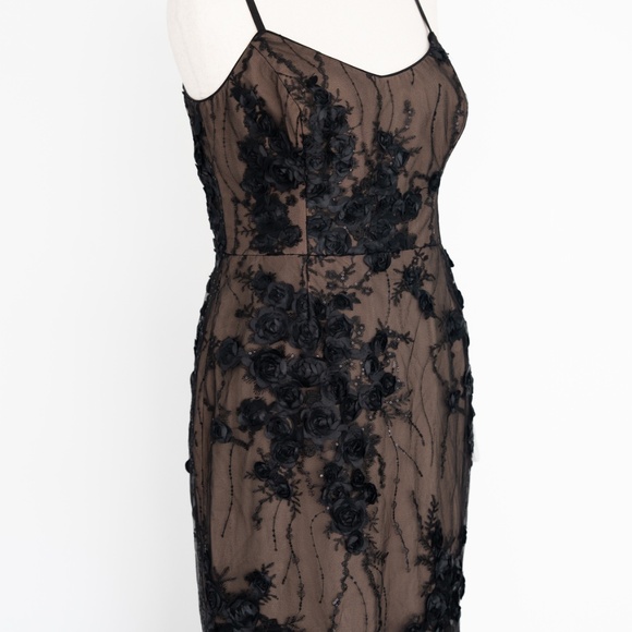 Dress The Population - Giovanna Floral Mesh Appliqué Gown - Picture 11 of 16